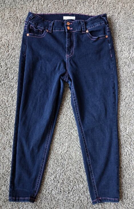 Curvalicious Denim - Curvalicious Dark Wash Skinny Jeans w/ Hot Pink Contrast Stitching Womens Sz 18